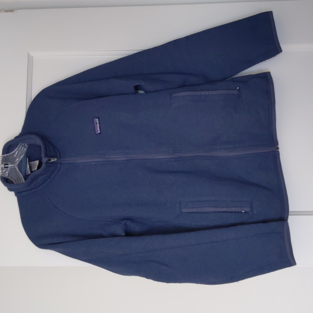 Patagonia men's better sweater size M.